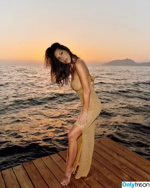 Devin Brugman / Natasha Oakley / devinbrugman nude photo #1559