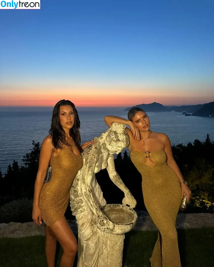 Devin Brugman nude photo #1555 (Natasha Oakley / devinbrugman)