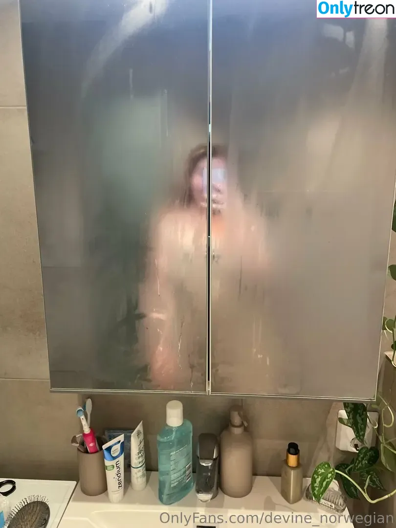 devine_norwegian nude photo #0003 (devinevola)