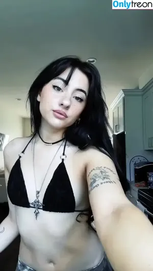 Devinevola / avadevine nude photo #0030