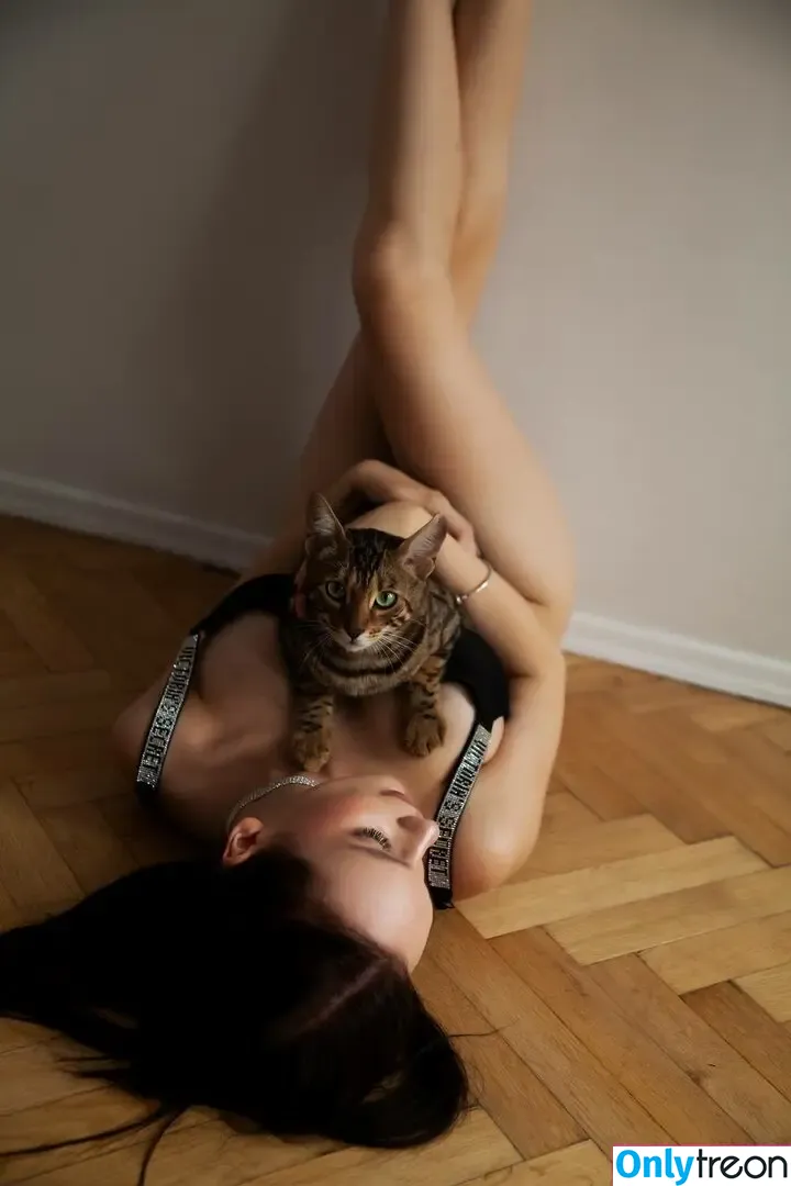 dialinka_di nude photo #0007 (Dialinka Di)