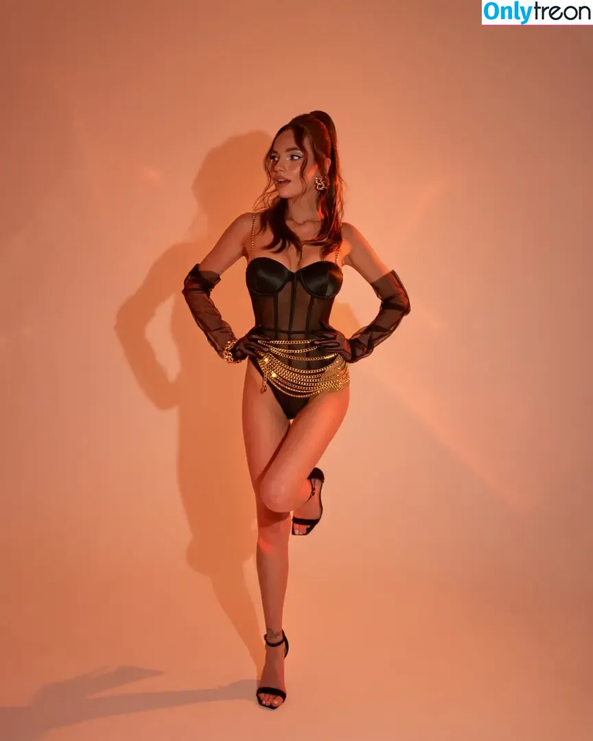 dialinka_di nude photo #0010 (Dialinka Di)