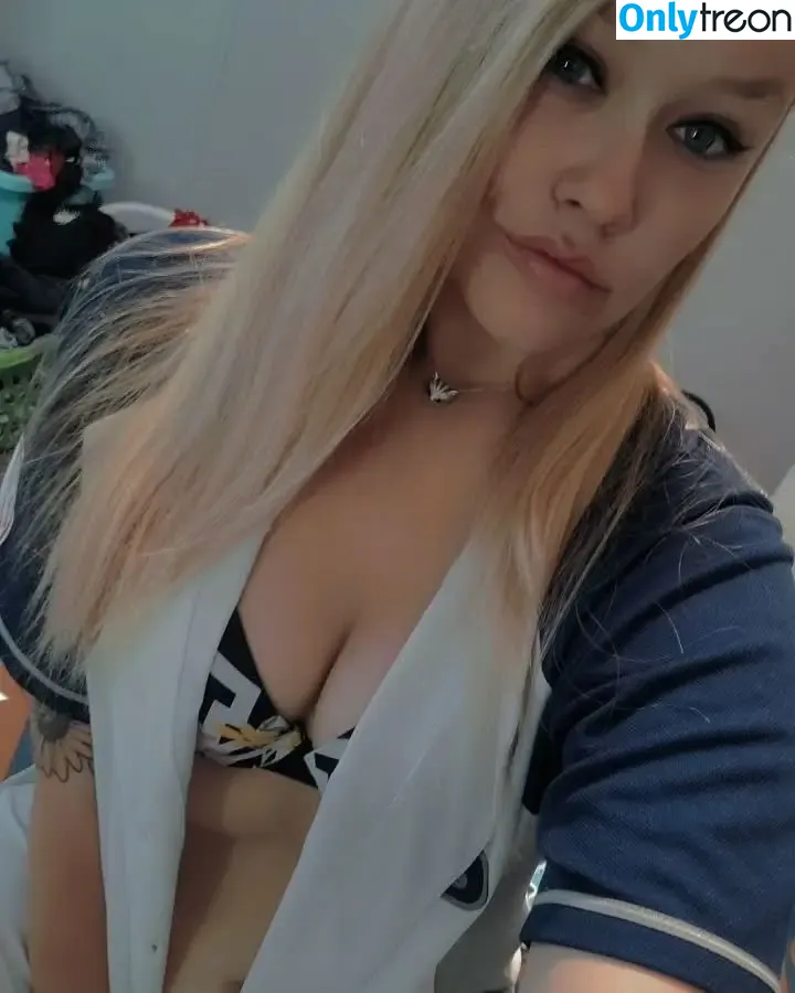 Diamond_baby nude photo #0026 (En_hi1 / Stacey_magic / bluediamond223 / bluediamondbaby2.2)