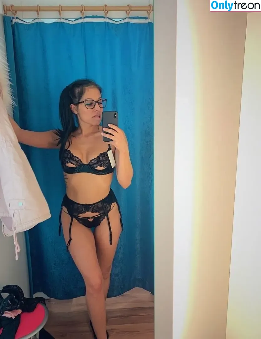 Diana Tamara Höfler nude photo #0078 (dianamitderbrille / dianamitderbrille_official)