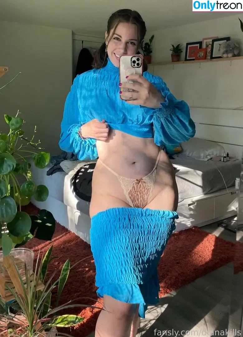 dianakills nude photo #0108 (ShibaHuskeyMom / dianakills_)