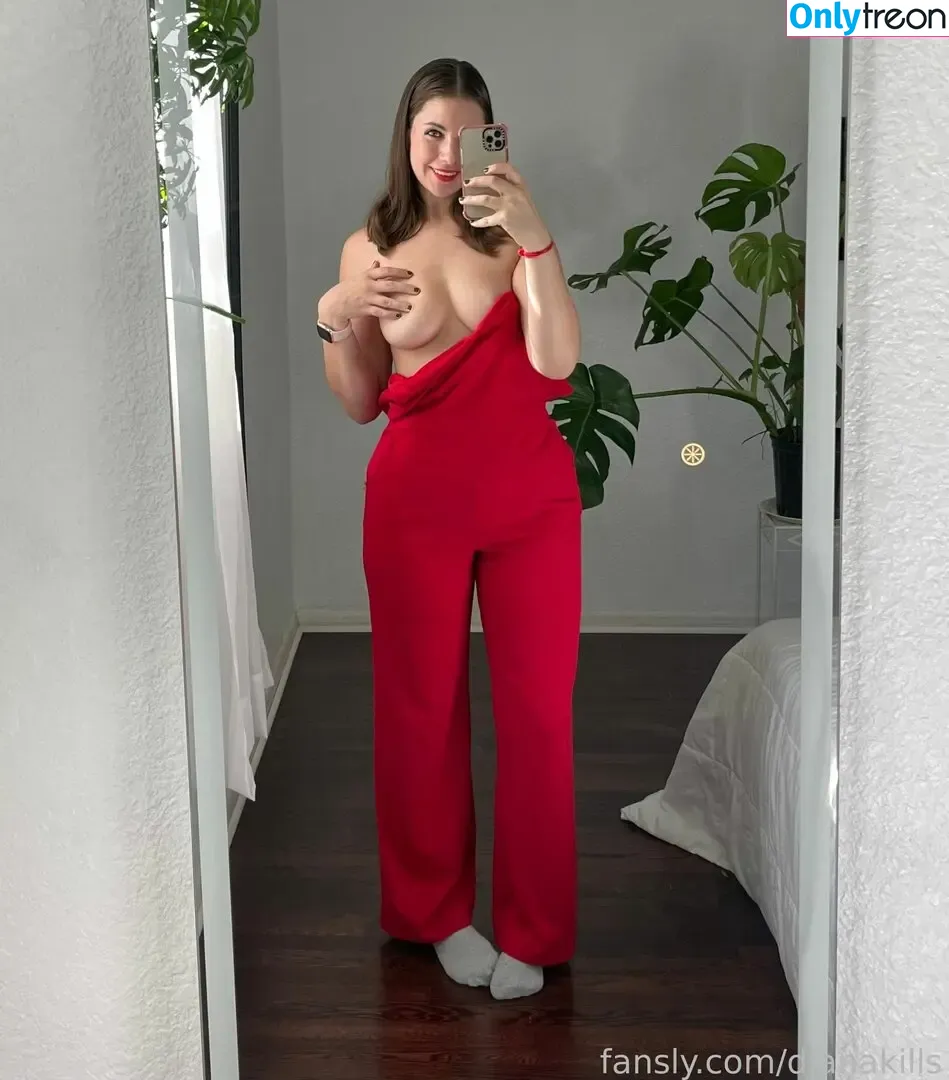 dianakills nude photo #0316 (ShibaHuskeyMom / dianakills_)