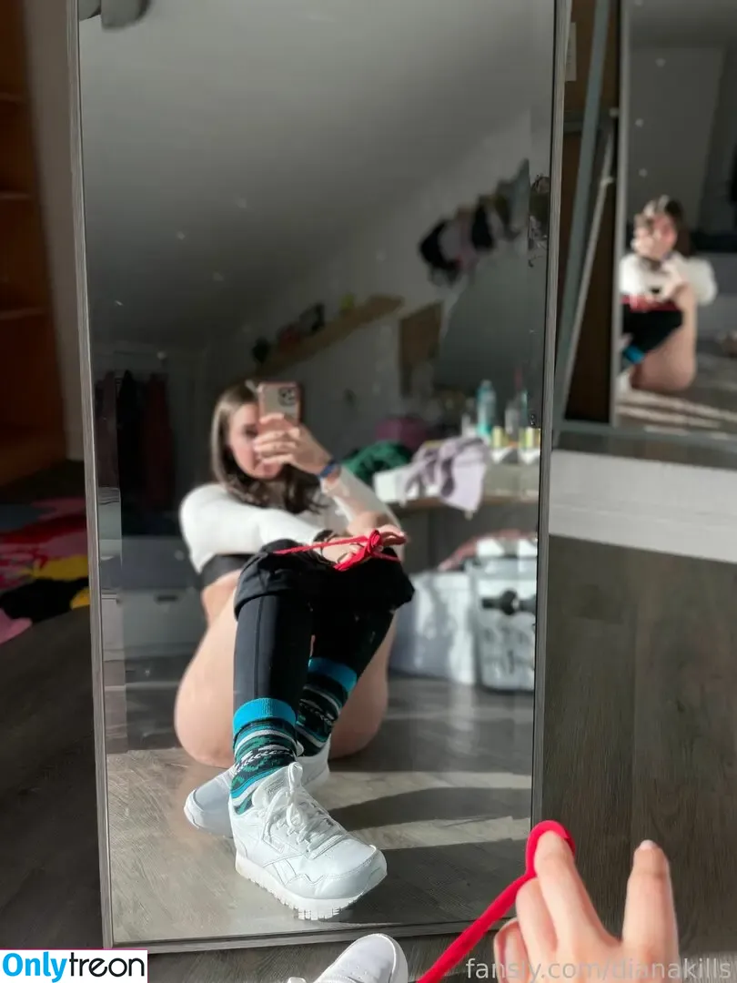 dianakills nude photo #0389 (ShibaHuskeyMom / dianakills_)