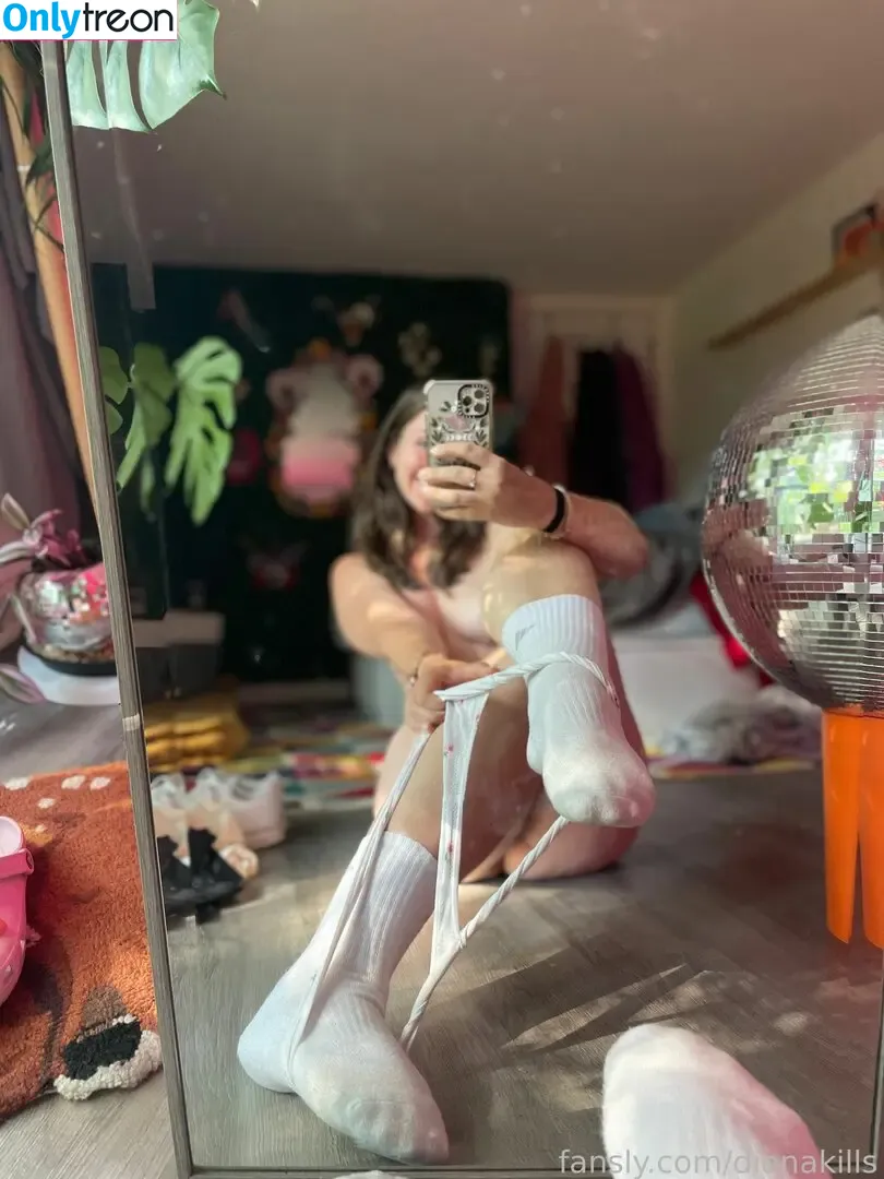 dianakills nude photo #0506 (ShibaHuskeyMom / dianakills_)