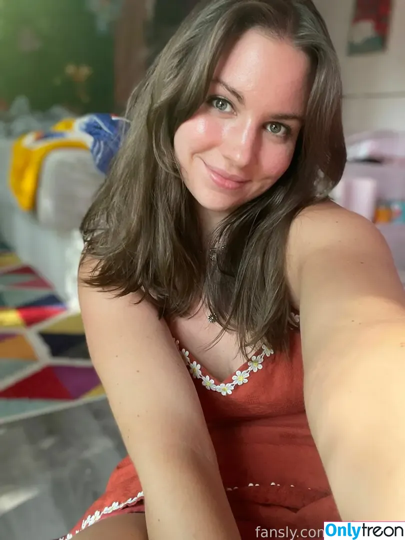 dianakills nude photo #0514 (ShibaHuskeyMom / dianakills_)