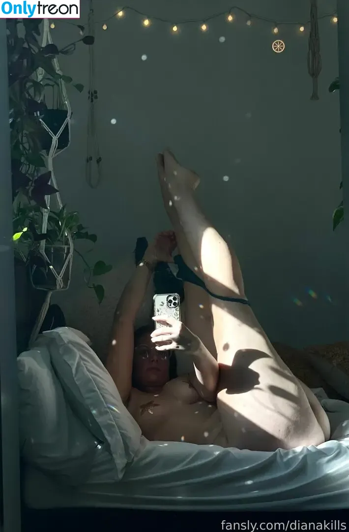 dianakills nude photo #0537 (ShibaHuskeyMom / dianakills_)