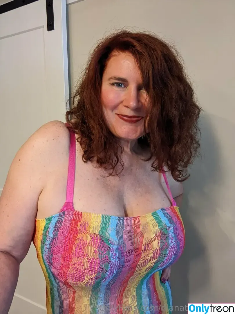 dianathegoddess nude photo #0111 (dianathegoddess10)