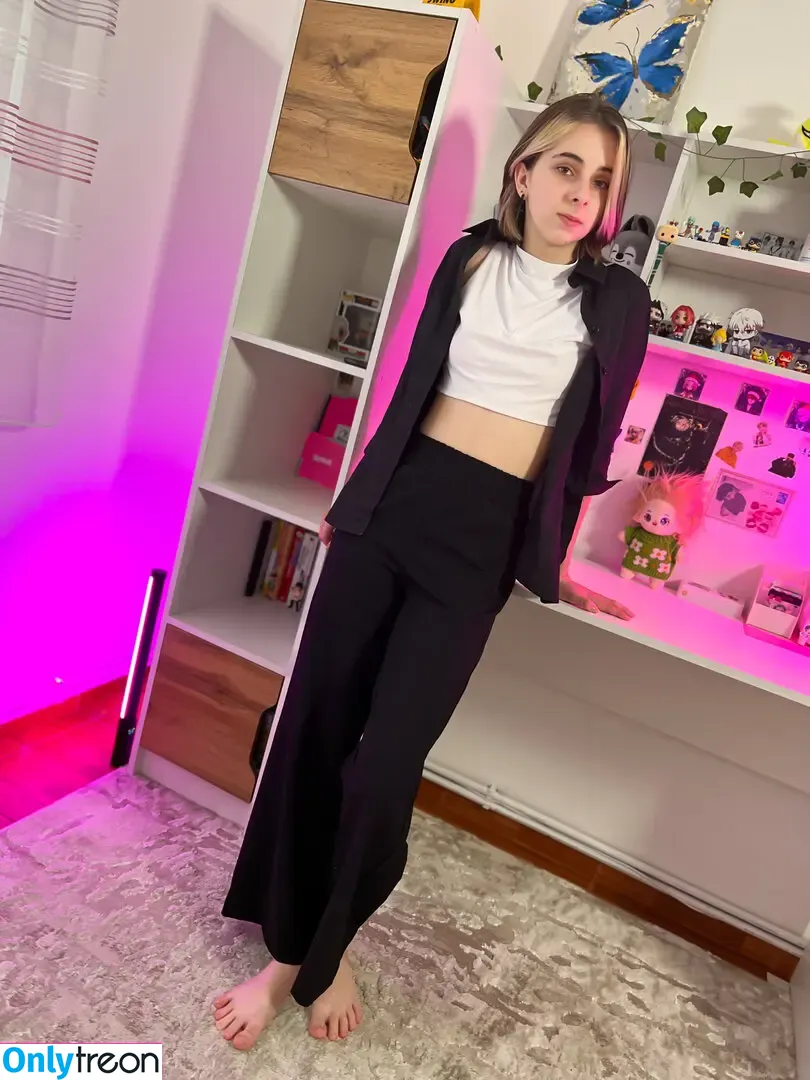 dianawx13 nude photo #0016 (dianavlog13 / la-diana)