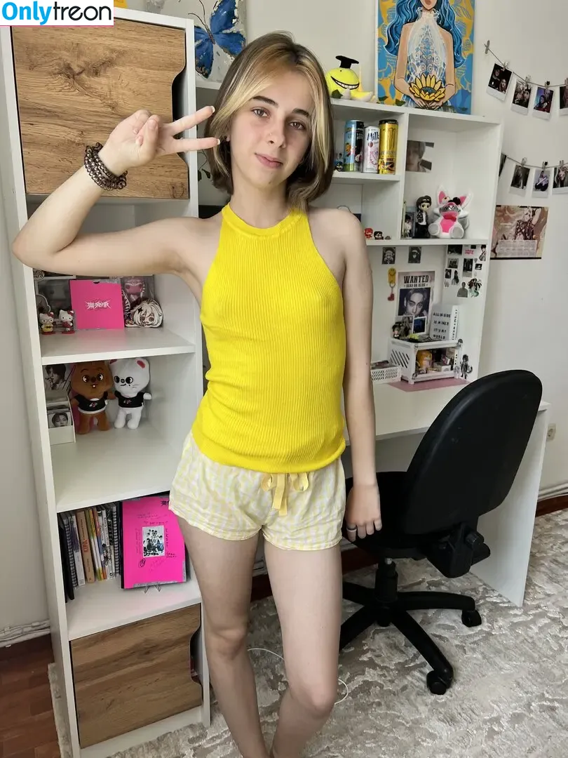 dianawx13 nude photo #0034 (dianavlog13 / la-diana)