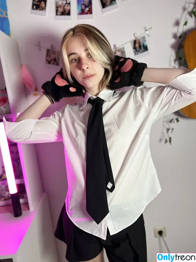 dianawx13 nude photo #0052 (dianavlog13 / la-diana)