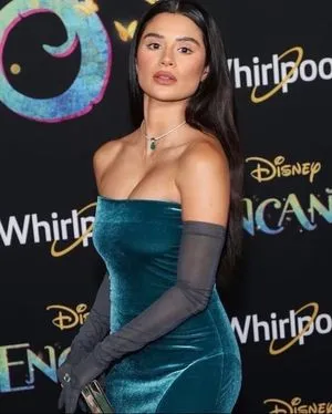 Diane Guerrero / Crazy Jane / Doom Patrol / dianeguerrero__ / dianexguerrero nude photo #0011