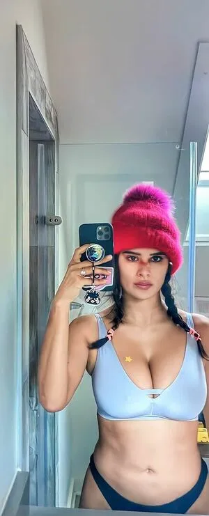 Diane Guerrero / Crazy Jane / Doom Patrol / dianeguerrero__ / dianexguerrero nude photo #0182