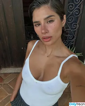 Diane Guerrero / Crazy Jane / Doom Patrol / dianeguerrero__ / dianexguerrero nude photo #0693