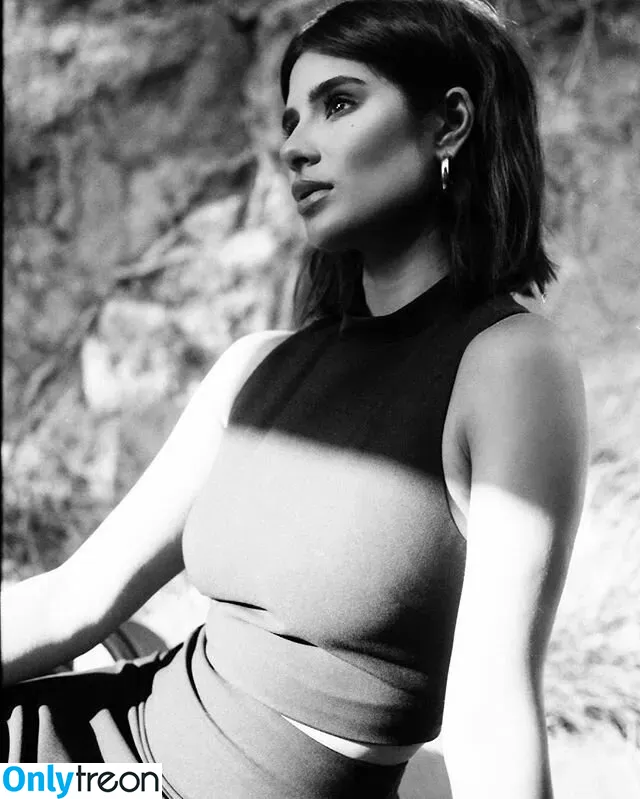 Diane Guerrero nude photo #0212 (Crazy Jane / Doom Patrol / dianeguerrero__ / dianexguerrero)