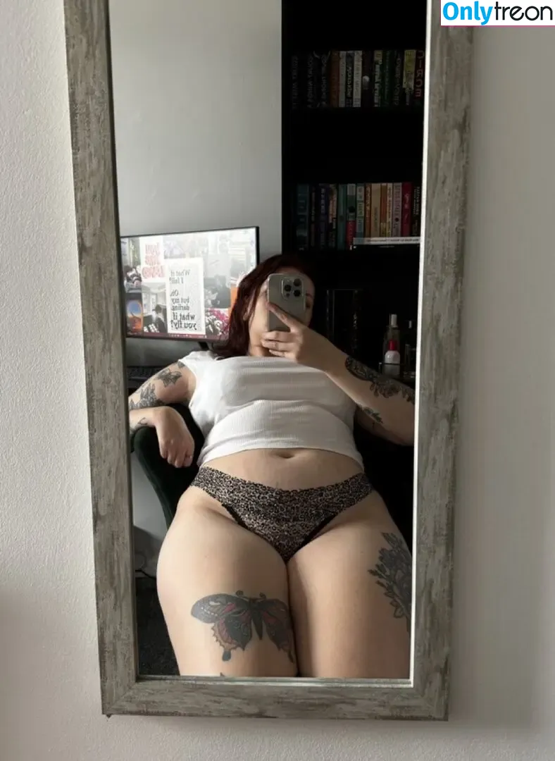 diiamondeyes_ nude photo #0002 (_diamondeyes__ / diamondeyes89)