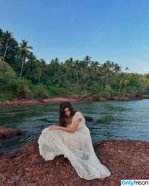 Diksha J Singh / dikshajsingh nude photo #0097