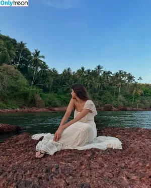 Diksha J Singh / dikshajsingh nude photo #0100