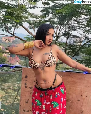 Dilnoor Sarna / diamondvoila nude photo #0011