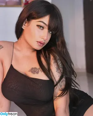 Dilnoor Sarna / diamondvoila nude photo #0021