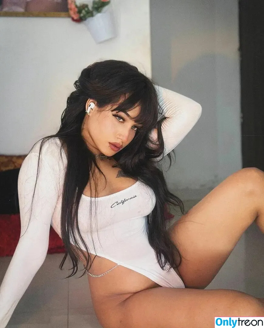 Dilnoor Sarna nude photo #0038 (diamondvoila)