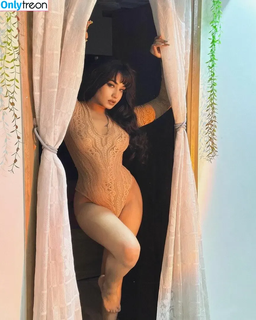 Dilnoor Sarna nude photo #0040 (diamondvoila)
