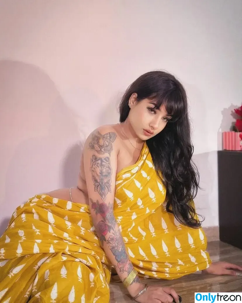 Dilnoor Sarna nude photo #0047 (diamondvoila)