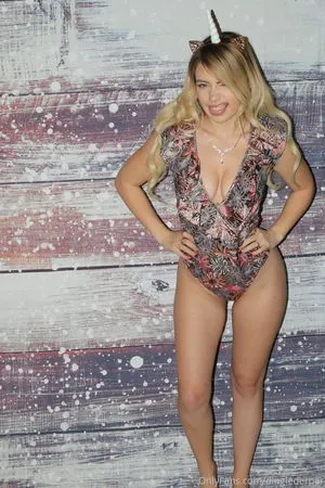 Dinglederper / Tori Deepfakes nude photo #0032