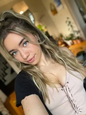 Dinglederper / Tori Deepfakes nude photo #0175