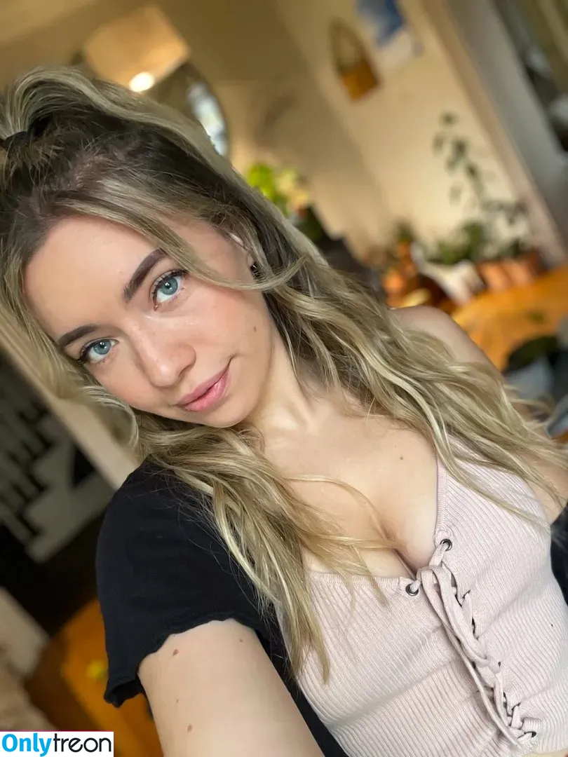 Dinglederper nude photo #0175 (Tori Deepfakes)
