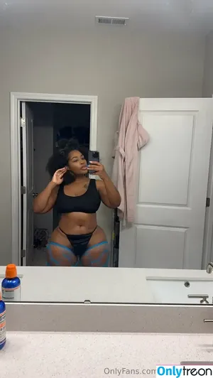 diorlipskums / kendalldiorllc nude photo #0002