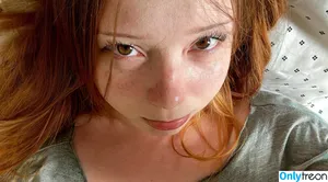 Diovana Konigsreuter / diokonigsreuter / diovanakoni nude photo #0427