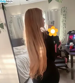 Diovana Konigsreuter / diokonigsreuter / diovanakoni nude photo #1012