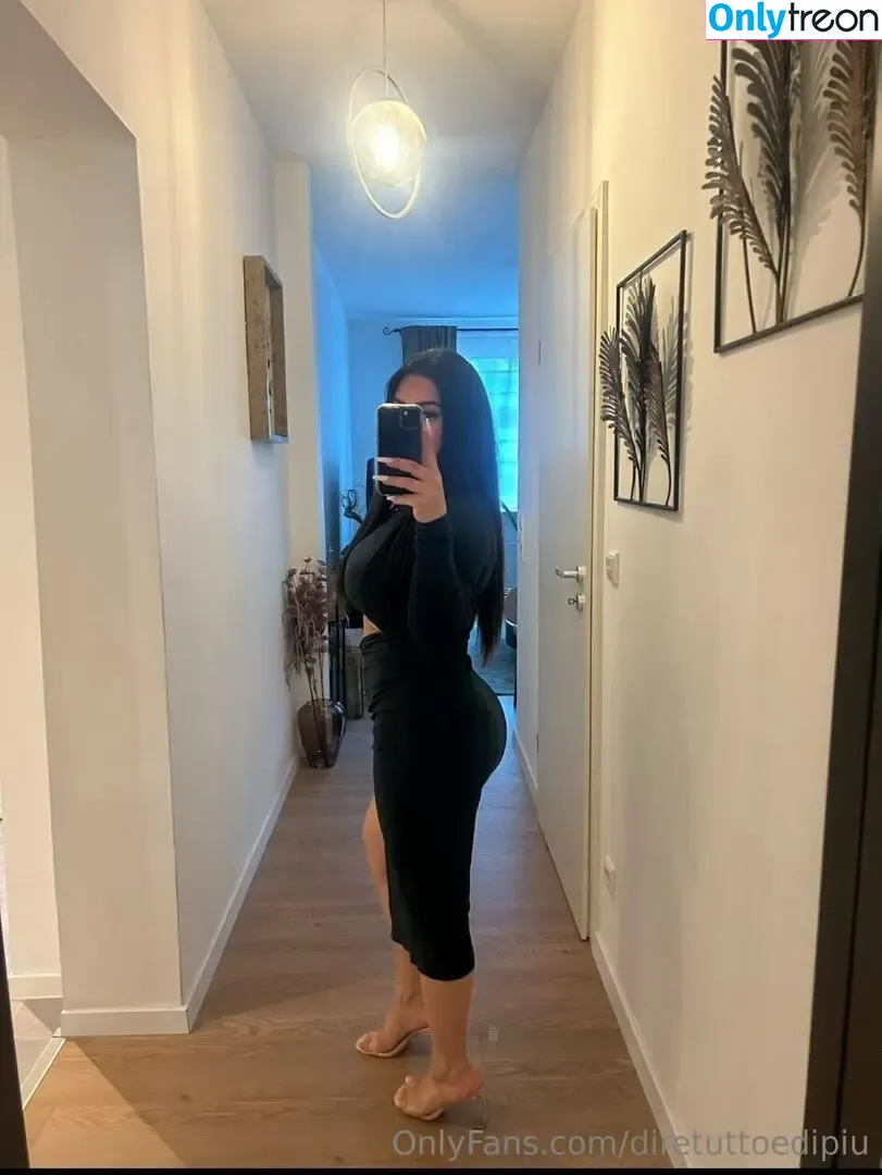 diretuttoedipiu nude photo #0286 (diretuttoedipiu)