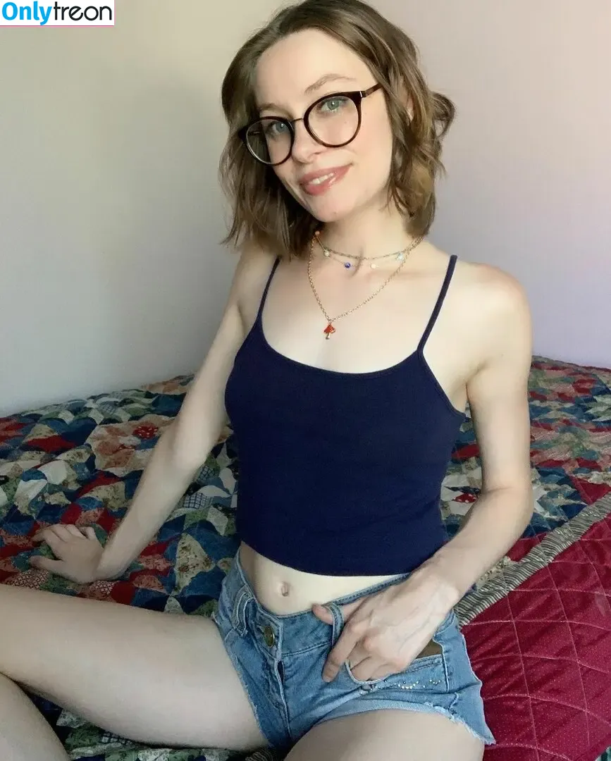 DirtyDalish nude photo #0102 (DaintyDalish / delicatedalish)