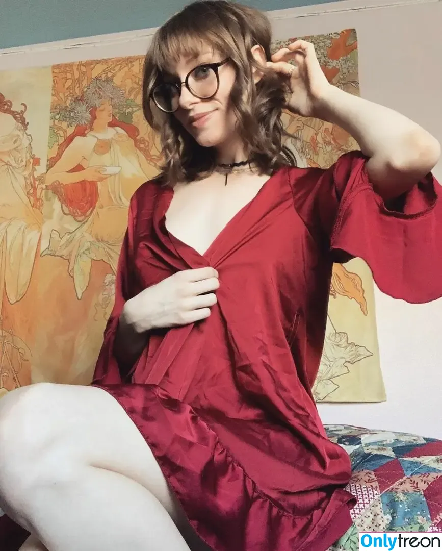 DirtyDalish nude photo #0105 (DaintyDalish / delicatedalish)