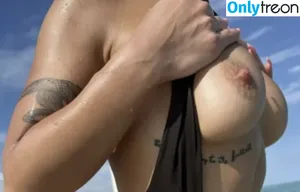 dirtydianaxoxo / dianaxbarakat / dirty_dianaxoxo nude photo #0009