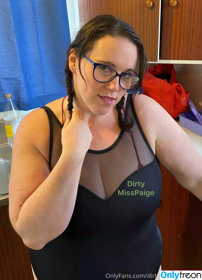 dirtymisstresspaige nude photo #0034 (dirtytimeent_ooproductionz)