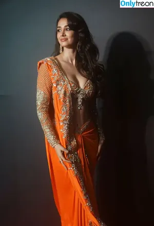 Disha Patani / Paatni / dishapatani / dishpatani nude photo #0342