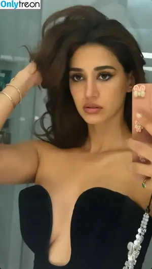 Disha Patani / Paatni / dishapatani / dishpatani nude photo #0345