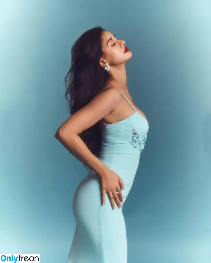 Disha Patani nude photo #0366 (Paatni / dishapatani / dishpatani)