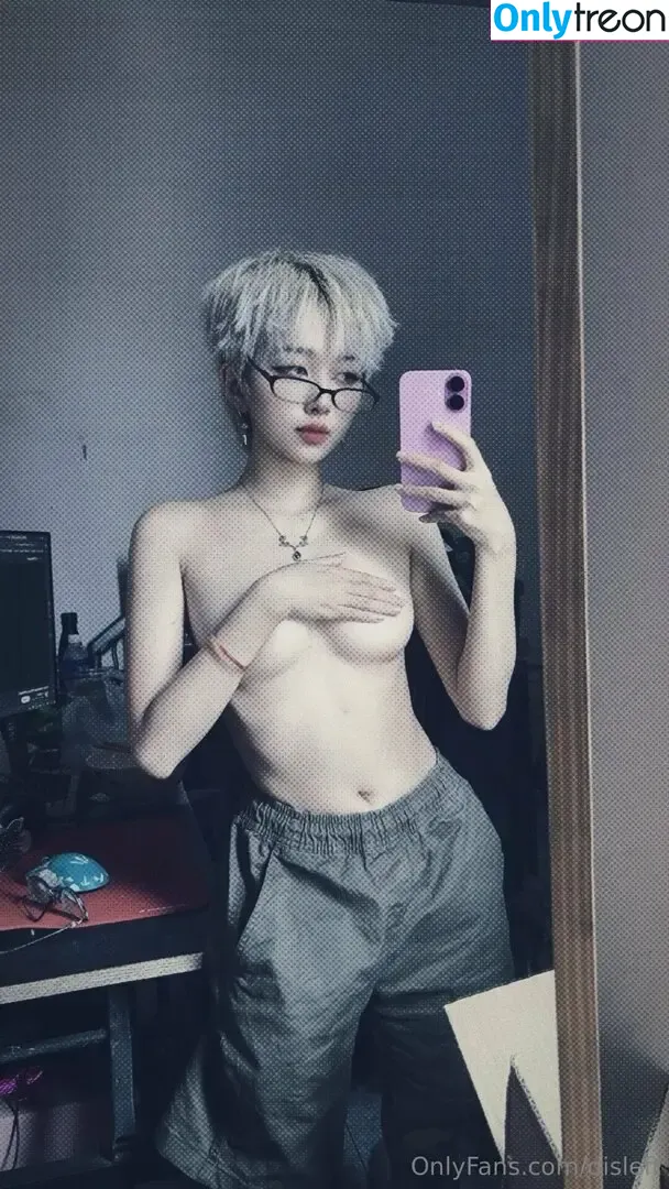 Disleft nude photo #0086 (Mercury Nguyen)