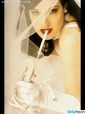 Dita Von Teese / Ditavonteese nude photo #0895