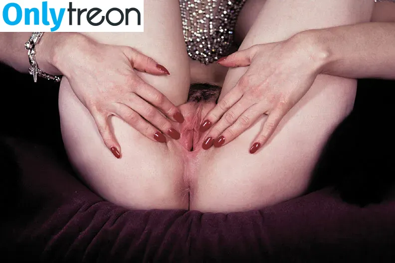 Dita Von Teese nude photo #0084 (Ditavonteese)