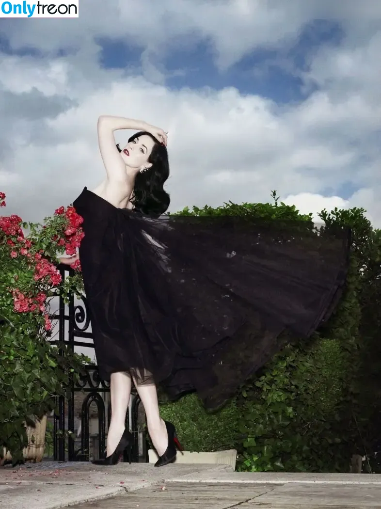 Dita Von Teese nude photo #0281 (Ditavonteese)