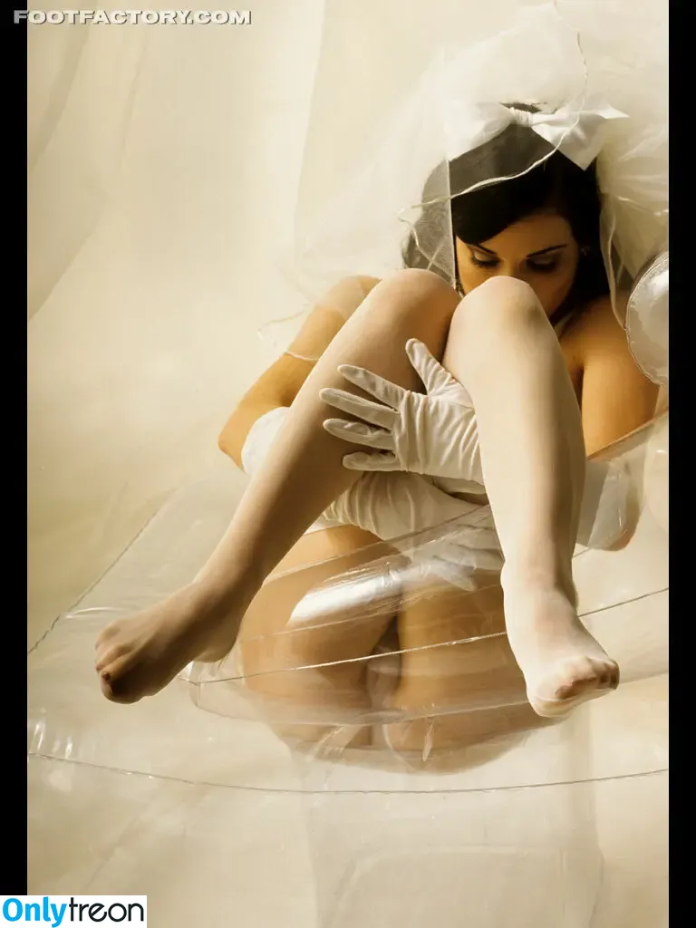 Dita Von Teese nude photo #0905 (Ditavonteese)