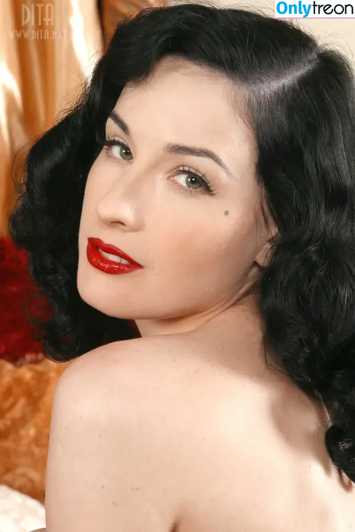 Dita Von Teese nude photo #0927 (Ditavonteese)